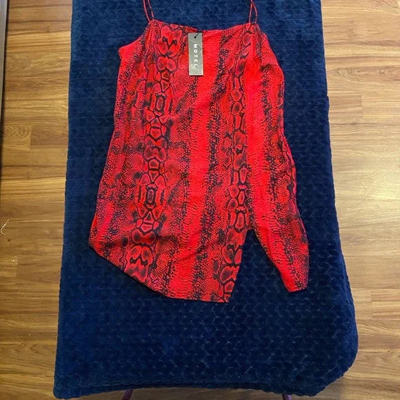 Motel Rocks Datista Red Snake Print Dress - Picture 4 of 7